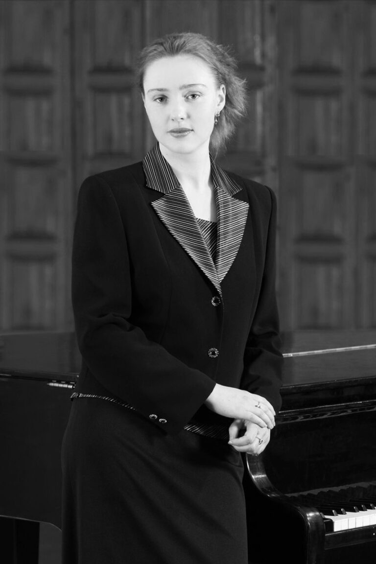 Daria Akhmedova Klavierlehrerin Gesangslehrerin