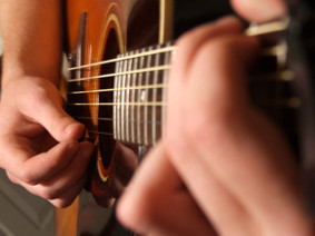 Musikschule Allegro Grevenbroich - Gitarrenunterricht der Spaß macht